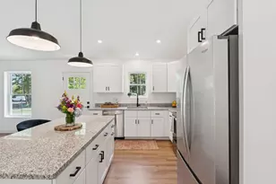 26 Village Green Cir, Oakland, ME 04963 - Photo 15