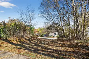 26 Grandview Ave, South Portland, ME 04106 - Photo 3