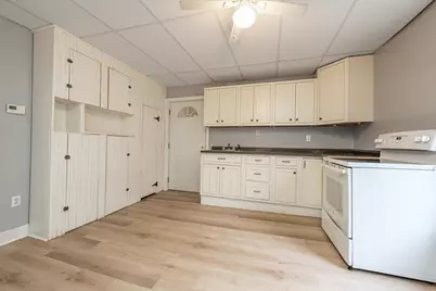 129 Washington Street, Rumford, ME 04276 - Photo 11