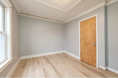 129 Washington Street, Rumford, ME 04276 - Photo 13