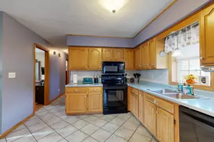 22 School St, Lewiston, ME 04240 - Photo 11