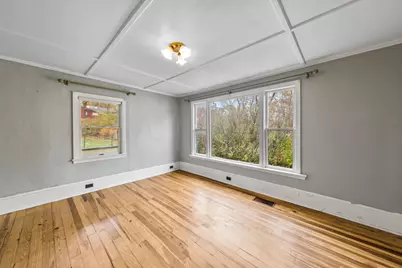 32 Amesbury Street, Rockland, ME 04841 - Photo 5