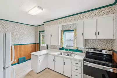 520 Lincoln Street, Lewiston, ME 04240 - Photo 13