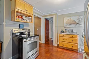 16 Hallowell St, Winslow, ME 04901 - Photo 9