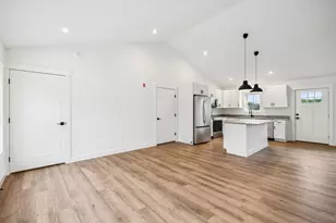 20 Blackberry Hill Rd, West Gardiner, ME 04345 - Photo 9