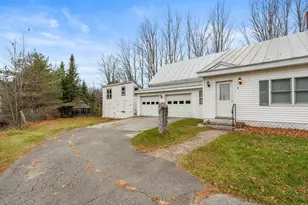 7 Bowzer Ln, Skowhegan, ME 04976 - Photo 9
