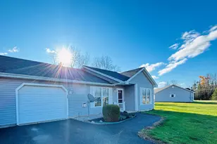 35A Birchbrook Ln, Levant, ME 04456 - Photo 5