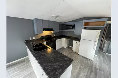 42 Squire Court, Winthrop, ME 04364 - Photo 9