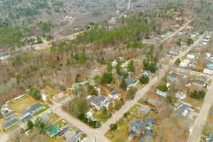 405 Pine St, Rumford, ME 04276 - Photo 9