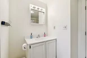 9 Parsons St, Kennebunk, ME 04043 - Photo 21