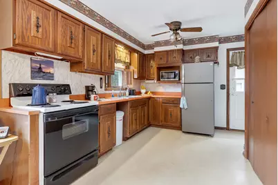 7 Jodie Avenue, Fairfield, ME 04937 - Photo 9