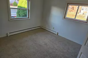 27 Mitchell St, Lewiston, ME 04240 - Photo 9