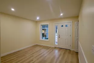 28 Lewis St, Greenville, ME 04441 - Photo 7