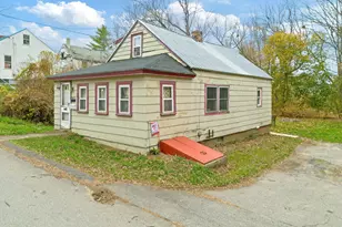 2 Gibson St, Fairfield, ME 04937 - Photo 5