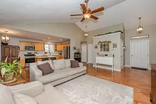 2 Emerald Ct, Berwick, ME 03901 - Photo 3