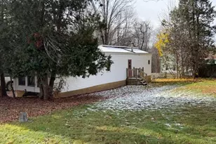 63 Cedar St, Dover Foxcroft, ME 04426 - Photo 7