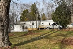 63 Cedar St, Dover Foxcroft, ME 04426 - Photo 11