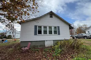 8 Pleasant St, Fryeburg, ME 04037 - Photo 5