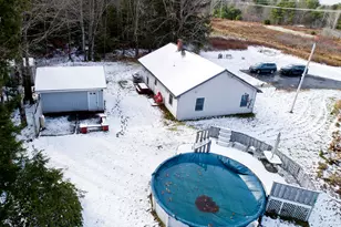 90 Gardiner Rd, Whitefield, ME 04353 - Photo 3