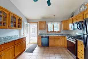 90 Gardiner Rd, Whitefield, ME 04353 - Photo 7