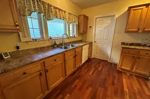 74 Macintosh Ln, Old Orchard Beach, ME 04064 - Photo 7