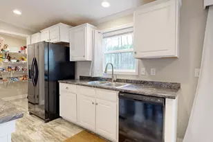 11 Trent Dr, Lisbon, ME 04250 - Photo 17