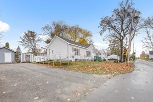 202 Pearl St, Bangor, ME 04401 - Photo 3