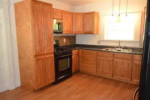 31 Dean St, Winterport, ME 04496 - Photo 3