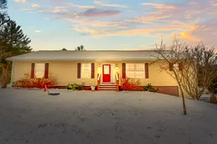 233 Middle St, Farmington, ME 04938 - Photo 3