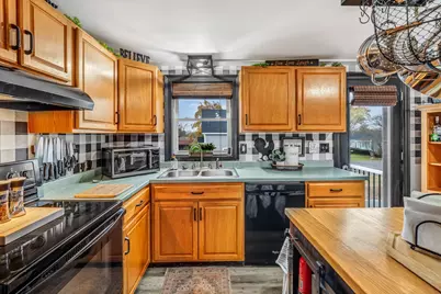 19 Broadway, Rockland, ME 04841 - Photo 11