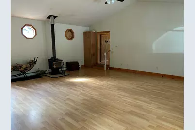 26 Clark Street, Thomaston, ME 04861 - Photo 9