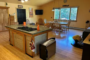 26 Clark St, Thomaston, ME 04861 - Photo 5