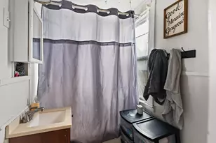 35 E Chestnut St, Augusta, ME 04330 - Photo 5