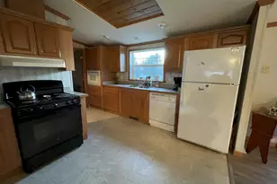 33 John St, Madison, ME 04950 - Photo 15