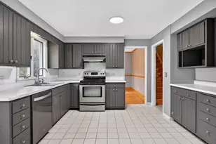 40 Robinson Gardens, Lewiston, ME 04240 - Photo 19