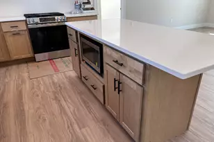 8 Hummingbird Ln, Sanford, ME 04073 - Photo 5