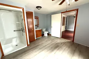 16 Rangeley Pl, Rumford, ME 04276 - Photo 9