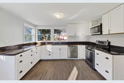 114 Narragansett Street, Gorham, ME 04038 - Photo 5