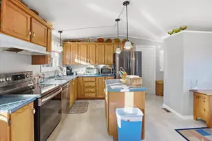 17 Rita Dr, Sabattus, ME 04280 - Photo 5