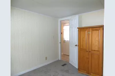 17 Maple Street, Vassalboro, ME 04989 - Photo 15
