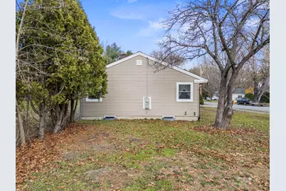 10 Penley Street E, Augusta, ME 04330 - Photo 9