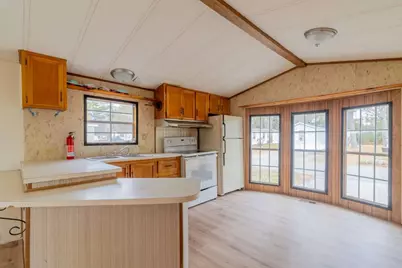 17 Tufton Street, Brunswick, ME 04011 - Photo 1