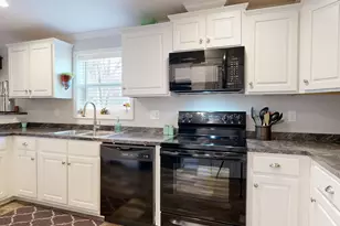 962 Main St, Monmouth, ME 04259 - Photo 5