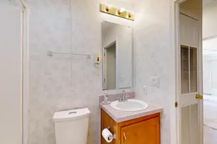 26 Fox Run Dr, Lewiston, ME 04240 - Photo 23