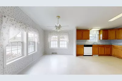 26 Fox Run Drive, Lewiston, ME 04240 - Photo 5