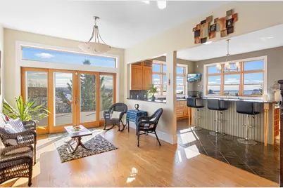 38 W. Main W Main Street #1, Vinalhaven, ME 04863 - Photo 13