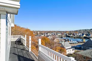 38 W Main W Main St, Vinalhaven, ME 04863 - Photo 9