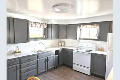 8 Western Avenue, East Millinocket, ME 04430 - Photo 13