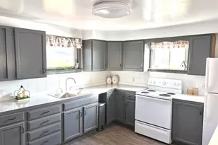 8 Western Ave, East Millinocket, ME 04430 - Photo 13