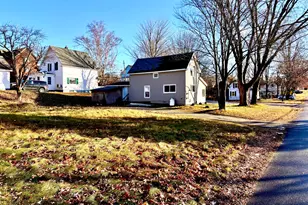 8 Western Ave, East Millinocket, ME 04430 - Photo 5